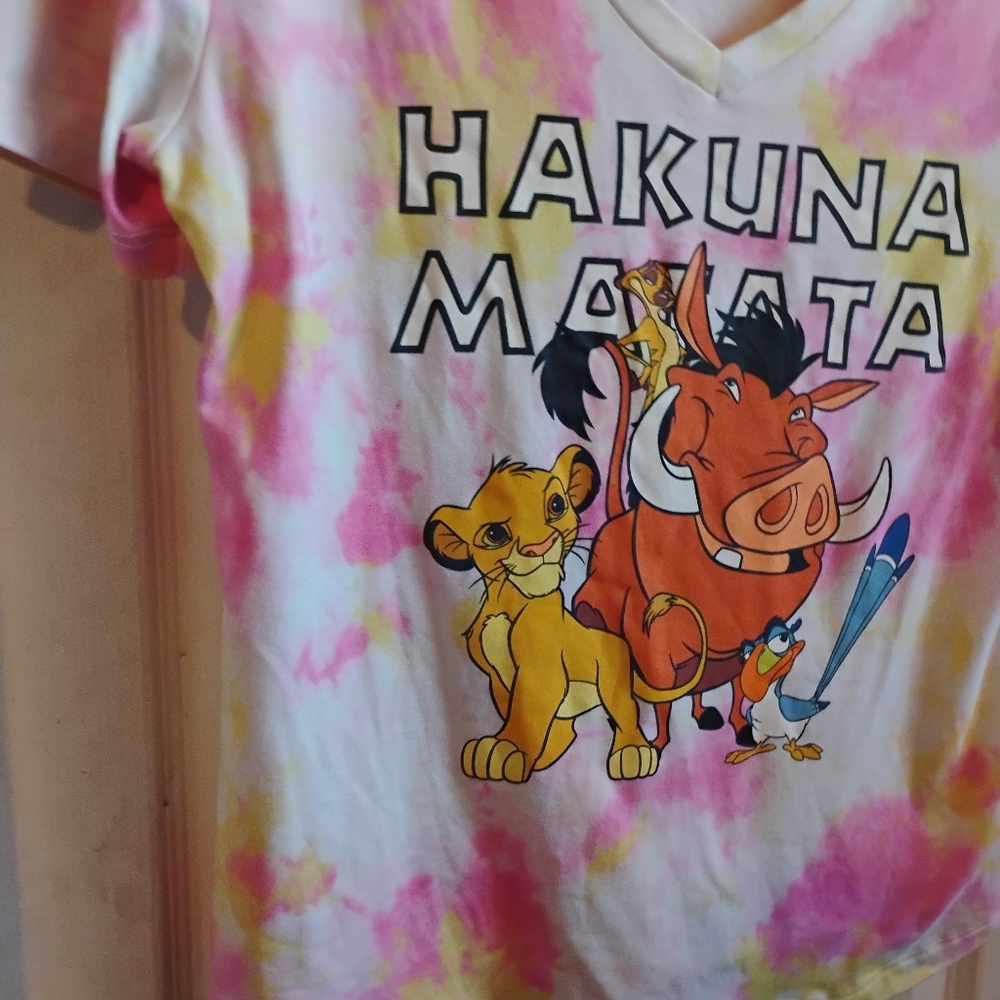Lion King Hakuna Matata Tie-Dye T-Shirt - Picture 3 of 9